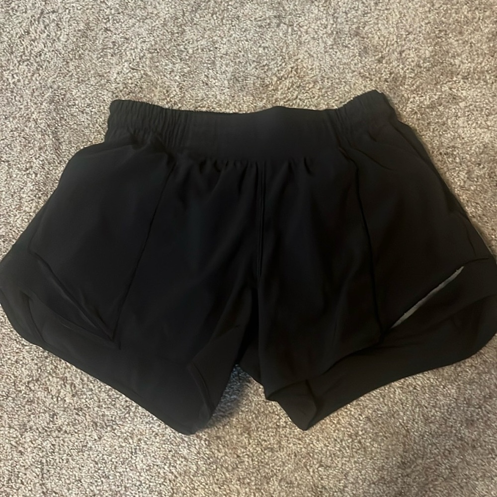 Black hotty hots. Lululemon.